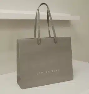 大人っぽいグレーが素敵なショップ袋