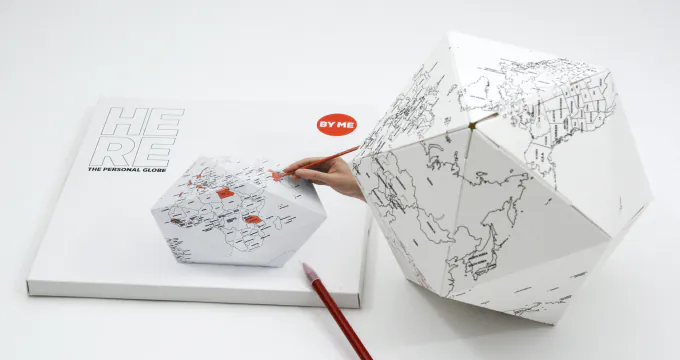 組み立ててオシャレ、書き込んで楽しい『HERE グローブ by me』を読む