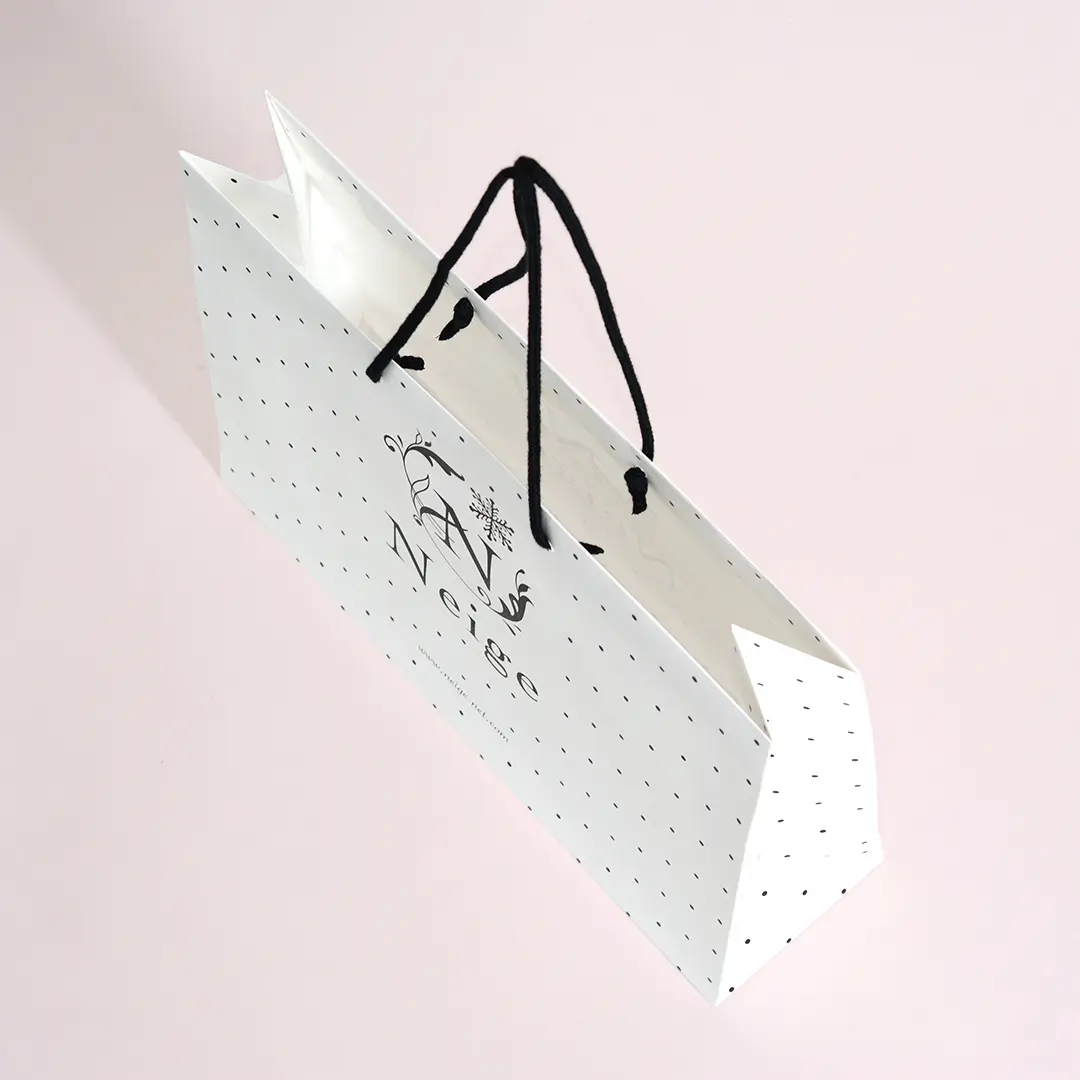 大人可愛いドットが素敵な紙袋2