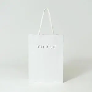 THREEの紙袋正面