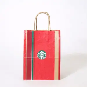 ストライプのデザインが印象的な、超有名コーヒーショップのクラフト紙素材のクリスマスホリデーシーズン限定オリジナル紙袋 