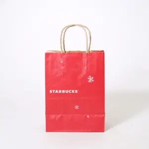 ホリデーにピッタリな絵柄が大胆に印刷された、超有名コーヒーショップのクラフト紙素材の2017年クリスマスホリデーシーズン限定オリジナル紙袋