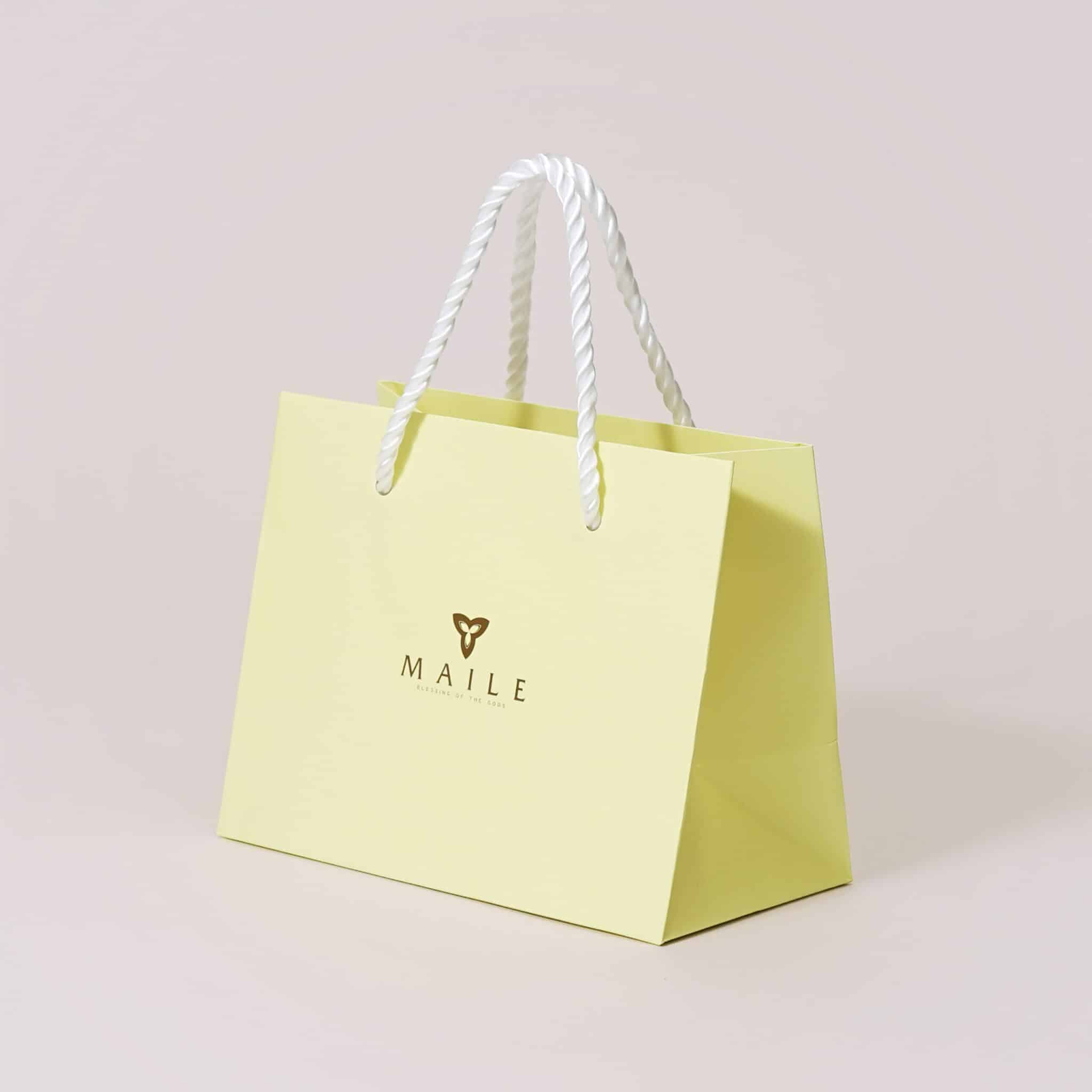 MAILE 様の紙袋