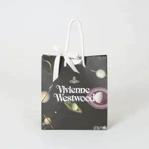 天体のイラストがフルカラー印刷された、イギリス発アパレルブランドの神秘的でロックなオリジナル紙袋