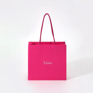 女性を中心に注目を集めるスキンケアブランドの、コスメで人気のエンボス加工用いた上品で高級感のあるオリジナル紙袋