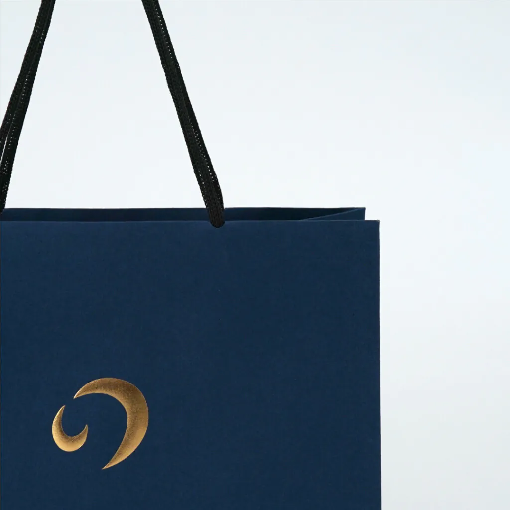 伝統的工芸品の品格を感じさせる紙袋3