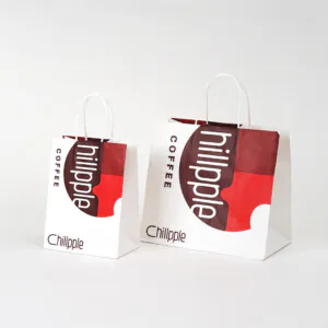 ロゴマークを主役にした、遊び心のある紙袋1