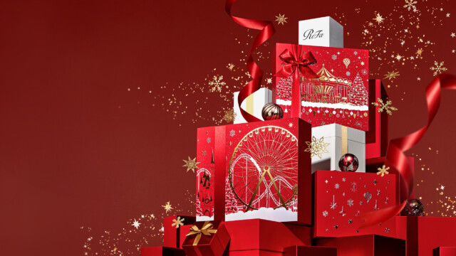 2025年限定の特別な装い。ReFa WONDERLANDの幻想的な世界を贅沢な箔押しで描いたオリジナルギフトボックス