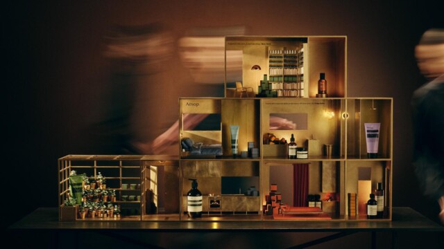 特別な演出で時間を味わう。精密な設計で女性たちを惹きつけるスキンケアブランド