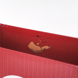 口折部分に主人公が描かれた、内面まで世界観が広がる「パプリカ」20周年×PARCOのオリジナル紙袋