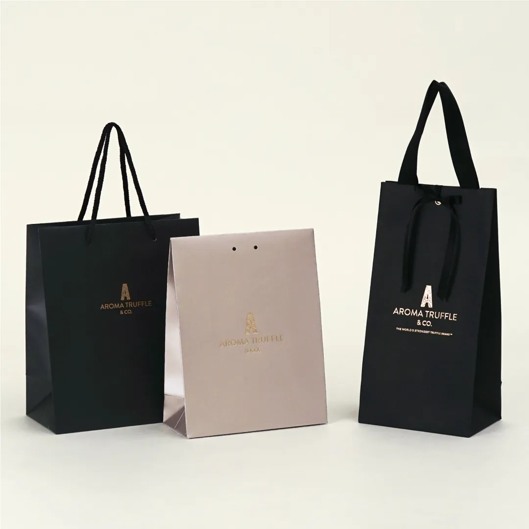 AROMA TRUFFLE 様の紙袋